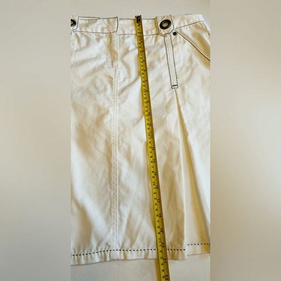 Cabi A-line Pleated Skirt Sz 8 100% Cotton Pockets White Red Black Stitching - Picture 6 of 7